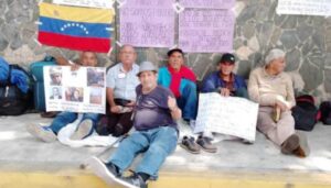 jubilados-pensionados-de-pdvsa1 huelga de hambre