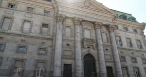 La Justicia allana el Banco Nación por las contrataciones de familiares y de “Pity, la numeróloga”