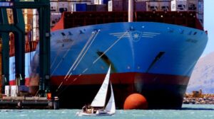 La Unctad pide audacia para descarbonizar el transporte marítimo