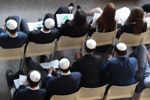 La comunidad judía hispanohablante pide a la RAE que suprima la acepción de judío como "persona avariciosa o usurera"