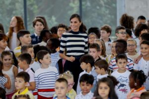 La reina Letizia abre el curso escolar en A Coruña.