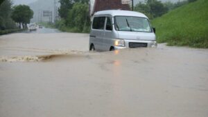 Lluvias causan estragos en Japón: Tres muertos y más de mil viviendas afectadas - AlbertoNews