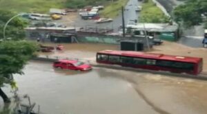 Lluvias dejan afectaciones en Caracas