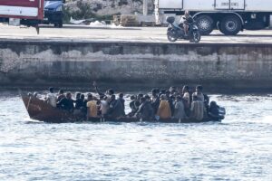Los 27 acuerdan mecanismo de crisis que diluye las cuotas obligatorias y desbloquea la reforma de asilo de la UE
