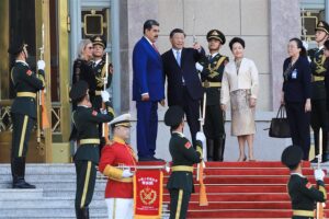 Maduro culmina su visita a China con una nueva alianza estratégica