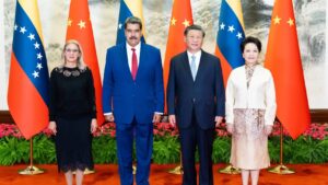Maduro firmará más de 30 "acuerdos de cooperación" en diversas áreas con China