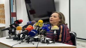 María Carolina Uzcátegui instó a suspender o reprogramar las primarias