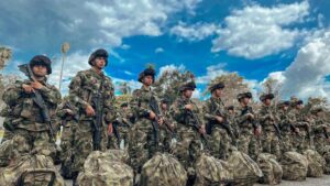 Militares colombianos abaten a 20 presuntos miembros de las disidencias de las FARC