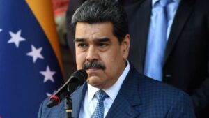 Nicolás Maduro llegó a La Habana, Cuba para participar en la Cumbre del G-77 + China: fue recibido con honores militares (Video) - AlbertoNews