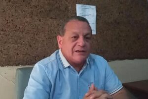 Precandidato Humbria declina a favor de Luis Eduardo Martínez