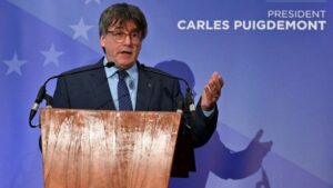 Puigdemont pide amnistía de los independentistas catalanes para apoyar a Sánchez