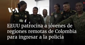 EEUU patrocina a jóvenes de regiones remotas de Colombia para ingresar a la policía
