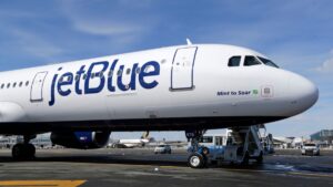 Ocho heridos por turbulencia en vuelo de JetBlue de Ecuador a Florida