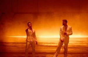 Ricky Martin canta «Fuego de noche, nieve de día» con Christian Nodal