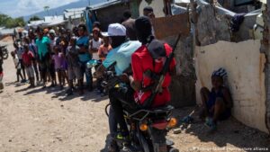 Rinden homenaje en Haití a cientos de personas asesinadas por las bandas criminales - AlbertoNews