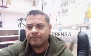 Sicarios matan a un periodista y a un policía en el norte de México