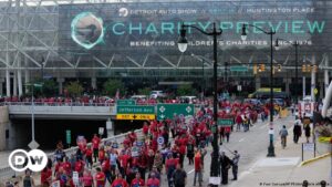 Sindicatos amenazan con ampliar huelga automotriz en EE. UU. – DW – 18/09/2023