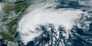 Tormenta Tropical Philippe se mantiene en el centro del Atlántico - AlbertoNews