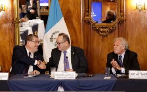 Transición en Guatemala: el presidente Alejandro Giammattei volvió a reunirse con su sucesor Bernardo Arévalo - AlbertoNews