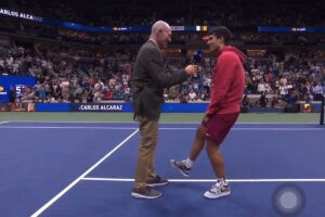 US Open: Alcaraz cumple su promesa a Sebastin Yatra y canta 'Vagabundo' en el US Open