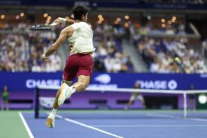 US Open: Un inabordable Alcaraz reduce a Zverev y disputar las semifinales ante Medvedev