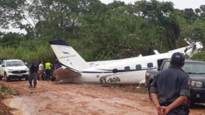 Una avioneta cae en la Amazonía brasileña y mueren las 14 personas a bordo