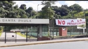 Vecinos de Santa Paula rechazan privatización de este polideportivo y denuncian al alcalde Darwin González