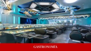 Viaja al espacio sin salir de Madrid con este restaurante futurista donde podrás comer platos internacionales
