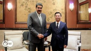 Xi Jinping anuncia que "elevará" relaciones con Venezuela – DW – 13/09/2023