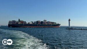 Zarpa primer barco con cereal ucraniano retando bloqueo ruso – DW – 19/09/2023