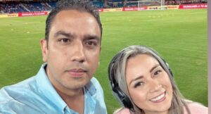 periodista Win Sports Jhon Hernández y Karina Parra esposos