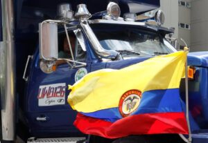 ¿Aumento del precio de la gasolina en Colombia afectará a Venezuela?
