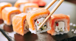 ¿Por qué los japoneses comen pescado crudo y no se intoxican?