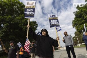 Sindicato del motor de EE.UU. anuncia ampliación de su huelga en General Motors - AlbertoNews