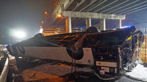 21 muertos por autobús que cayó desde un puente en Venecia