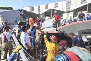 Al menos siete muertos al caer techo de una iglesia durante una misa en Mxico