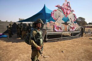 Baile, drogas y sangre en el desierto: la potente escena electrnica de Israel llora tras la masacre de Hamas en la rave