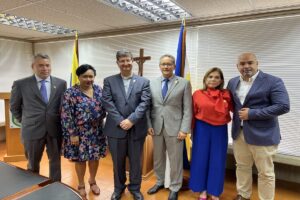 Bancamiga y la UCAB suscribieron alianza estratégica de cooperación interinstitucional