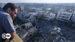 Blinken habla con Netanyahu sobre la ayuda a civiles en Gaza – DW – 16/10/2023