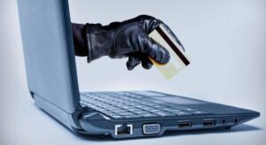 Condenan a tres bancos a devolver el importe robado a sus clientes víctimas de phishing