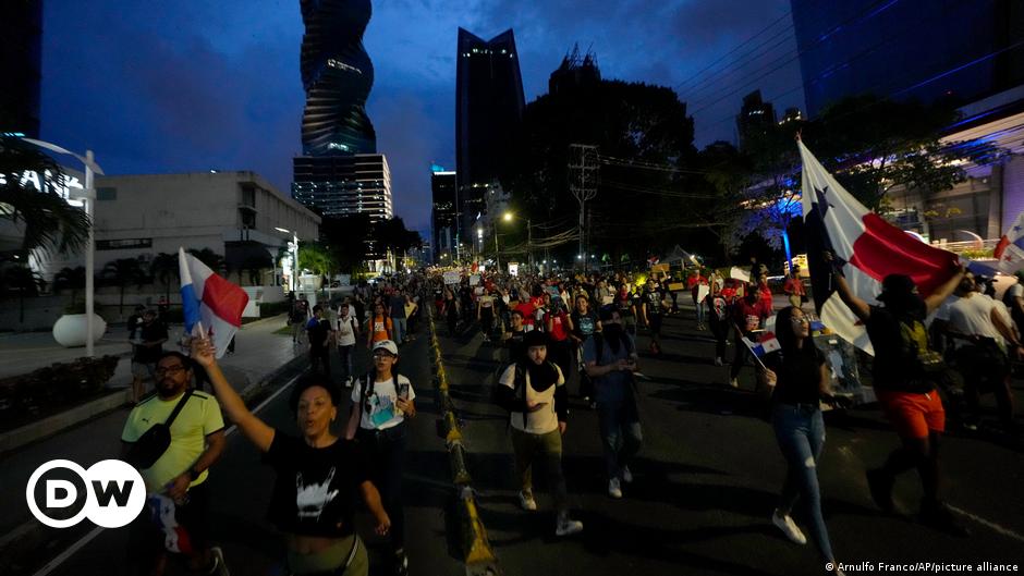 Continúan las multitudinarias protestas en Panamá – DW – 27/10/2023