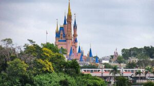 DeSantis y su junta quieren desestimar las contrademandas de Disney