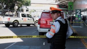 Detienen en México a policías acusados de colaborar con imputados de feminicidio - AlbertoNews