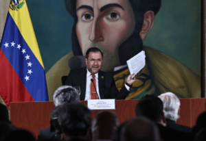 Diplomático del chavismo volvió a protagonizar otro "toma y dame" con Guyana
