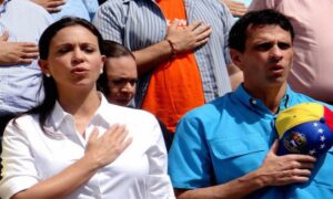 Dirigentes opositores felicitan a María Corina Machado