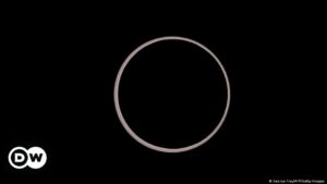 El eclipse solar anular inicia su recorrido en EE. UU. – DW – 14/10/2023