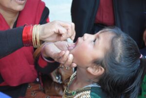 El mundo está cerca de erradicar la poliomielitis