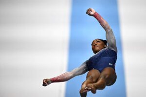 El nuevo salto de Simone Biles, con tres metros de altura boca abajo y 150 revoluciones por minuto: "Ha cambiado la gimnasia"