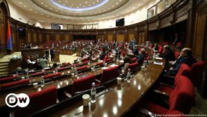 El parlamento armenio ratifica la adhesión a la CPI – DW – 03/10/2023