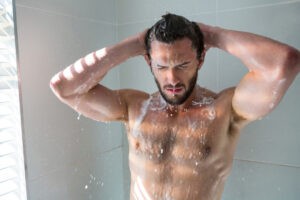 Estudio afirmó que bañarse todos los días es negativo para la salud